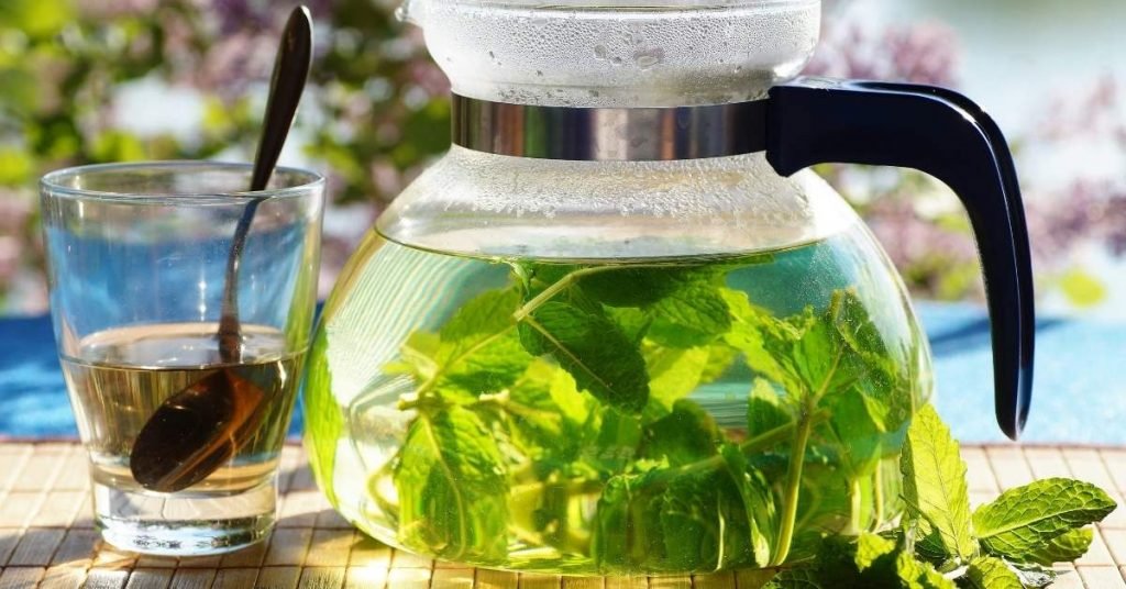 How to Prepare Mint Leaves for Tea 