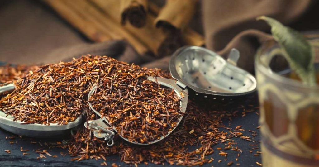 How to Prepare a Red Tea Infusion for Constipation