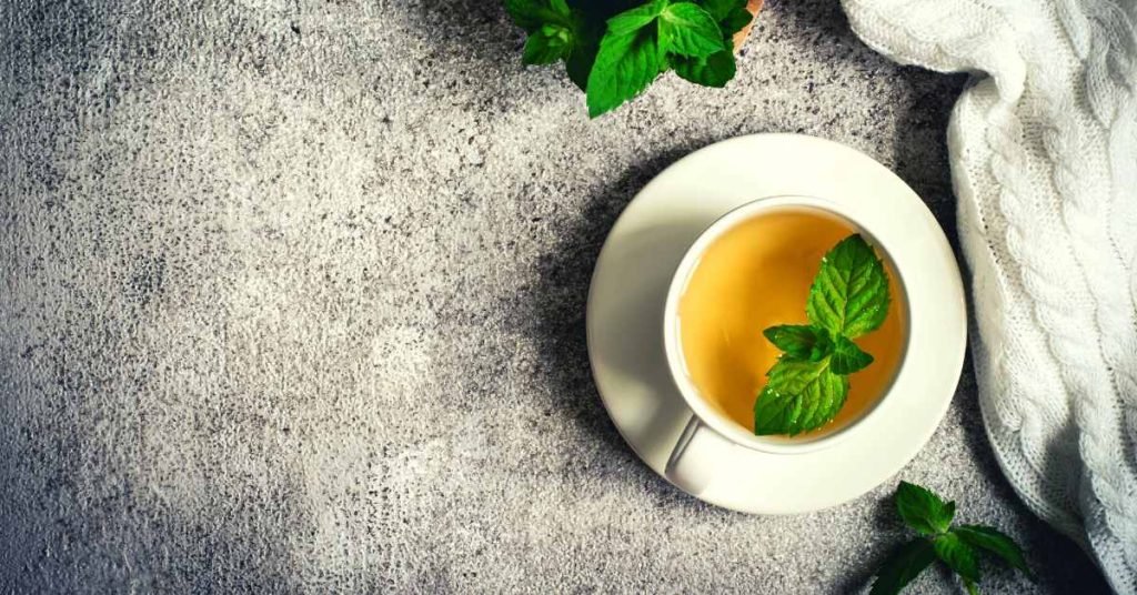 Contraindications of Green Tea with Peppermint