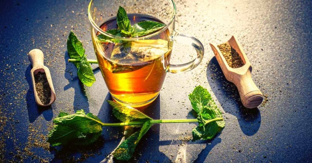 Drinking Peppermint Tea for Weight loss