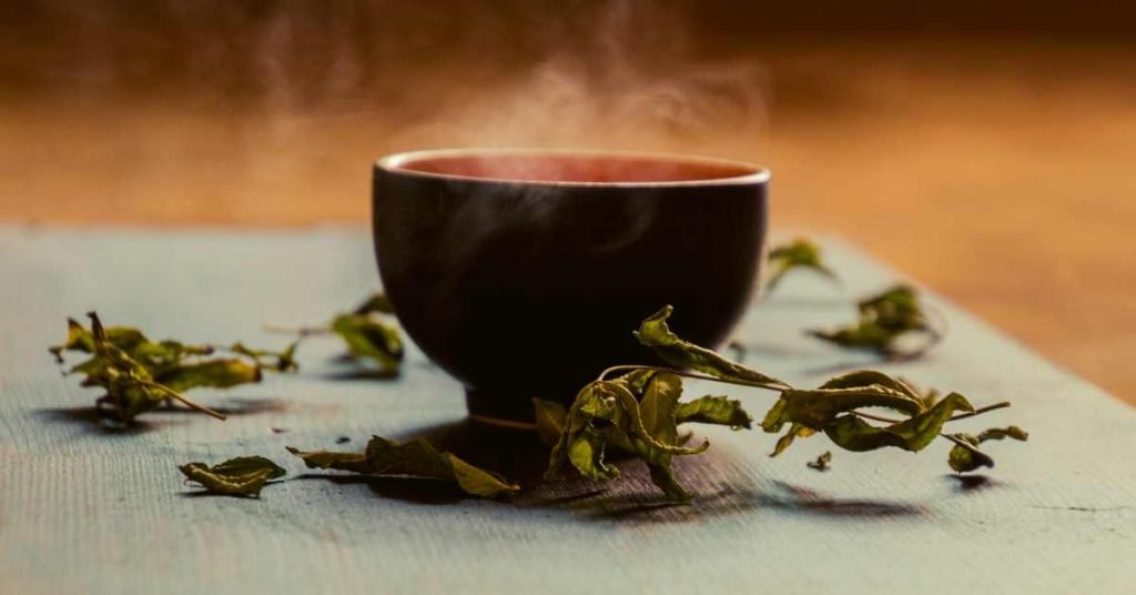 Benefits Between Red Tea vs Green Tea