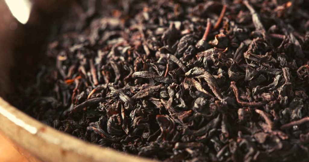 How to Make Black Tea Dye for Gray Hair
